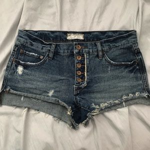 FREE PEOPLE DENIM SHORTS **OFFER**✨